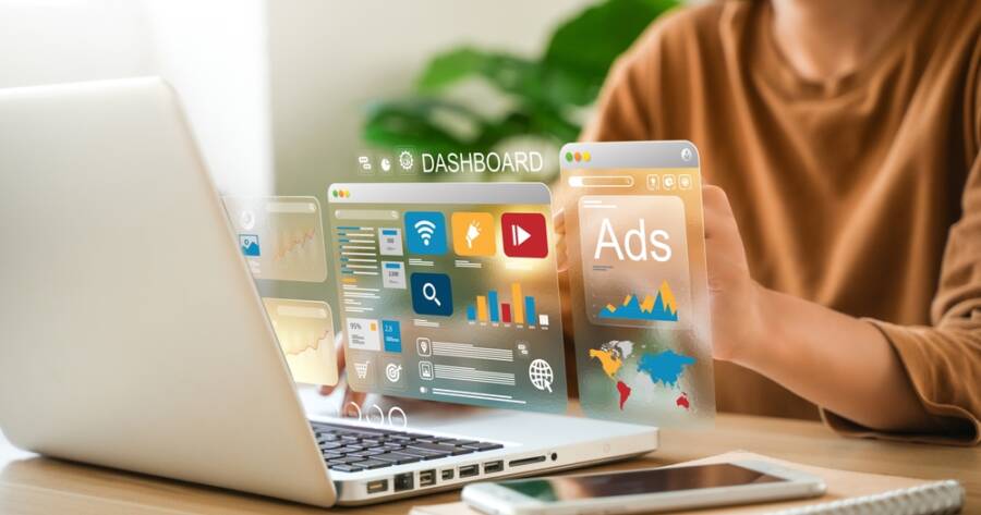 Learn About the Benefits of Choosing a Career in Digital Marketing